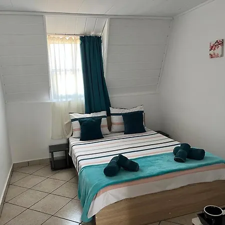 Mirela Guest house 2*