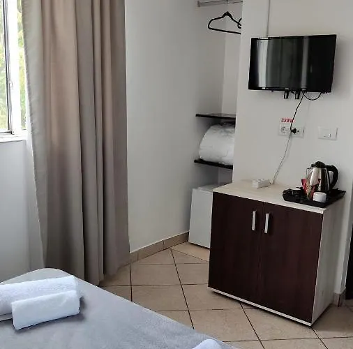 Mirela Guest house 2*